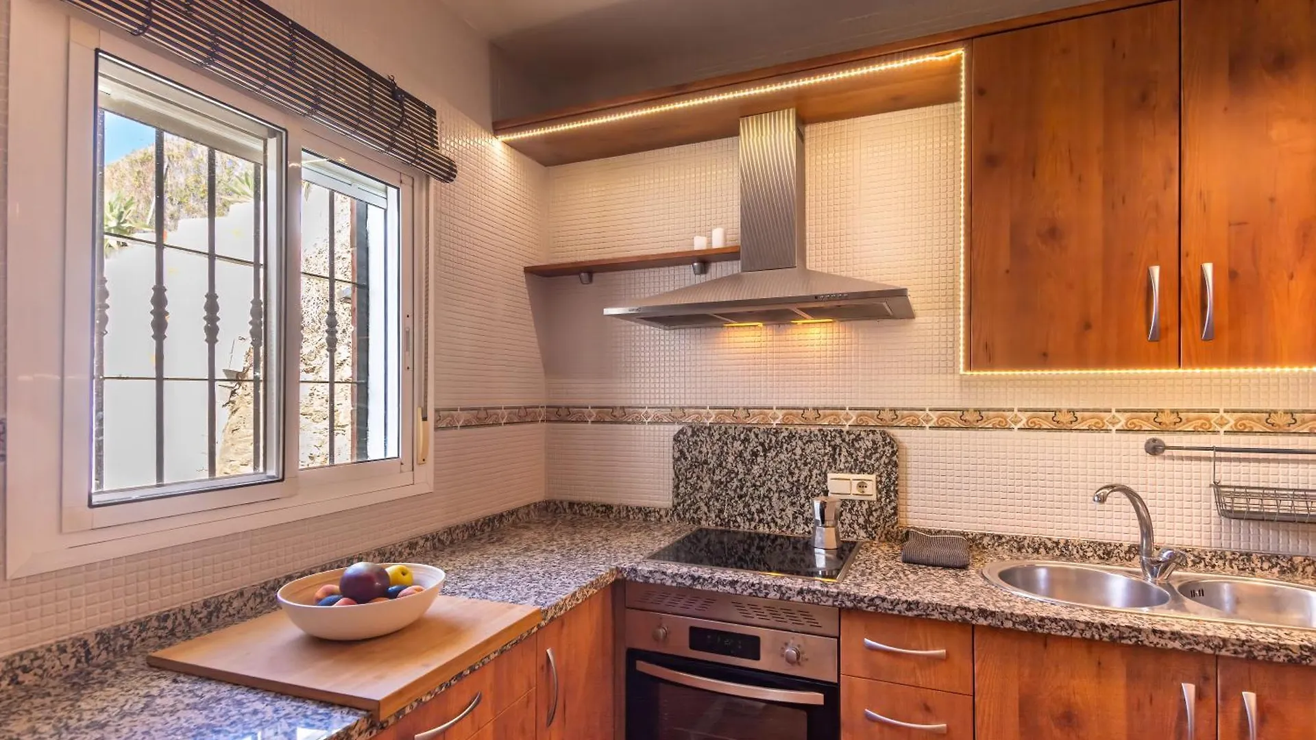 Casa Itocu - Mountain Villa With Pool & Wifi - 22Mins To Beach Rubite  0*, Rubite (Malaga) Spain